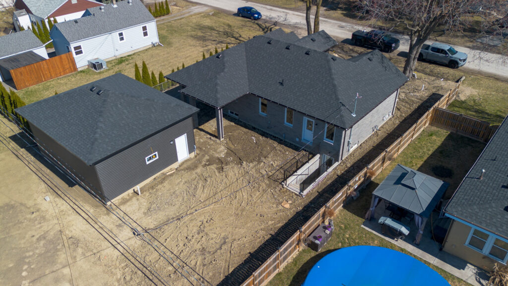 Luxury Home Builders in Windsor, Ontario with Modern Designs